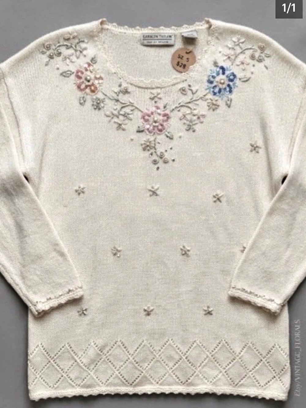 Vintage Carolyn Taylor Cream Beaded Floral Embroidered Knit Sweater Size Medium